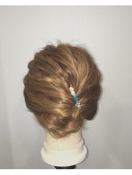 ハブ ヘアー(HUB hair) 夜会風アップ