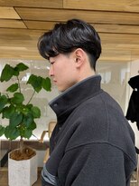 サーリー(SURLY)&nbsp;カルマパーマ前下がりカットソフト刈り上げニュアンスヘア