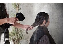 エイトサロン(EIGHT SALON)の雰囲気（髪の健康にこだわった手触りとツヤのあるヘアスタイルを提供。）