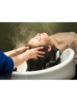 《歪みを整えながら頭皮ケア》自律神経を整え、お顔も変わる！髪と身体の健康を同時にケア致します◎