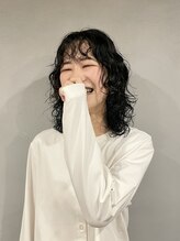 ネッコ(necco) レイヤーウルフパーマ