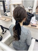 ベロアリボン付きローポニー 結婚式ヘア 参列ヘア