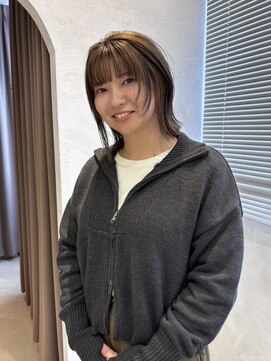 グラッド(glad) 大人の抜け感ウルフ×ハイライト