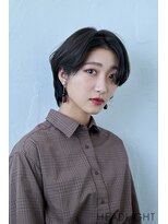 ニューカマー バイ ヘッドライト シブヤ(NEW COMER by HEADLIGHT shibuya)&nbsp;センターパートナチュラルレイヤー