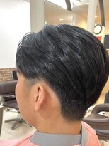 カットハウス はさみの部屋&nbsp;ビジネスメンズ/マッシュショート/黒髪/センターパート/かりあげ
