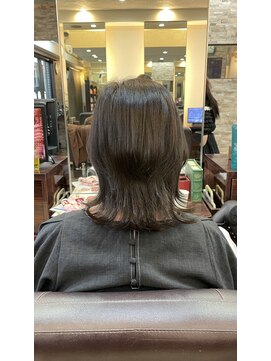 キャラ 池袋本店(CHARA) 1番人気！ミディアムウルフカット・アッシュカラー【/池袋大村】