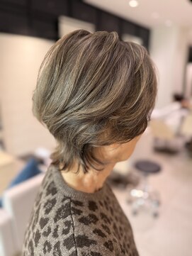 ステアケース 武蔵小杉店(stair:case) ローライト×リタッチで白髪カバーと立体感アップ 白髪ぼかし