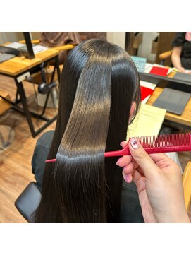 シキオリ(SHIKIORI) 柔らかく自然なストレート◎
