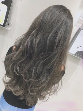 ラヴリア カミツ(LOVERIA KAMITSU) シルバーグレージュ