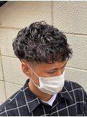 ツーブロックビジネスショートフェードスパイラルツイストパーマ