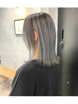 モアナバイヘッドライト 綱島店(Moana by HEADLIGHT) 【Moana綱島】#シャドールーツ#ブリーチ#グレージュ#髪質改善