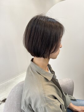 ミントリーフ 大福店(Mint leaf) ラベンダーアッシュと丸みショート