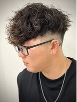 スペインカール　理容室　五反田　フェード
