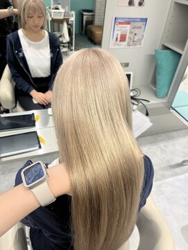 リーホリエ(Lee Horie) ミルクティーベージュ