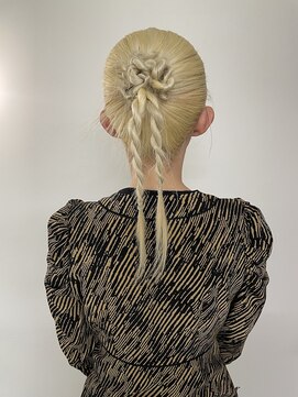 ウィット(wit) ブロンド