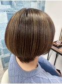 白髪ぼかしハイライトショートボブ