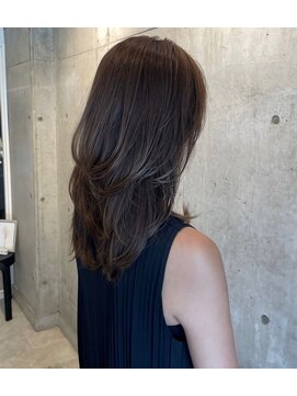 ロッカヘアエジェ(ROCCA hair eje.) 立体感エアリーレイヤー暗めカラー