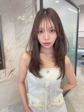 リリー(Lilley) ハッシュカット×小顔レイヤー×韓国風巻き×髪質改善