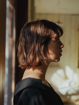 アマリス(Amaris) カールボブ30代/40代/50代ウルフ/レイヤー