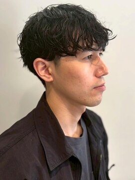 オンフ(ONFFO) ツーブロック マッシュショート ニュアンスパーマ メンズ 30代