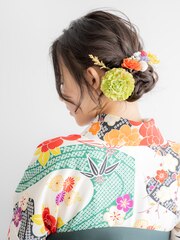 ミディアム・ロングヘアーの卒業式袴の編み込みヘアアレンジ