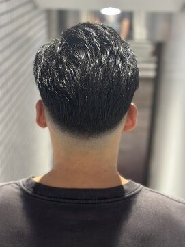 ヒロギンザ 銀座一丁目店(HIRO GINZA) サイドパート×フェードスタイル