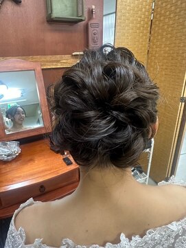 アイズ 新神戸(Ai's) シニヨン