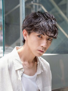 ラヴィズム 名駅店(LUVISM)の写真/360度どこから見てもシルエットが綺麗が◎学生～社会人にまで人気の《波巻きスパイラルパーマ》[名駅/眉毛]