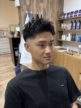 リーブルサニー(Libre Sunny) アップバング×スキンフェード