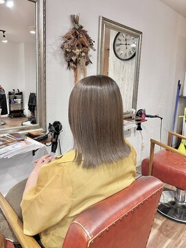 ヘアメイク アンフィ(amphi) のばしかけヘア透明感くすみベージュ..~*＊.