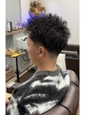 ピンパーマ#メンズ#メンズカット#眉毛#パーマ#メンズサロン