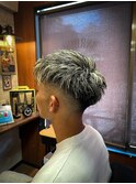 スキンフェード×金メッシュスタイル