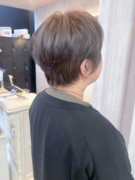 キャアリー(Caary) 福山30代40代ベリーショート骨格補正似合わせ小顔ピンクブラウン