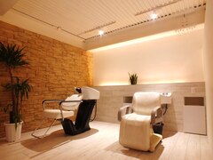 Hair Resort ESLAND Takatsuki【ヘアーリゾートエスランド　タカツキ】