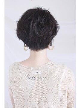 コトナ 越谷店 耳掛けショート