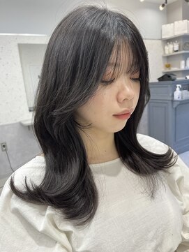 アデプト 北千住店(adept) 【adept北千住　エリスタイル】ブルーブラック×韓国くびれヘア