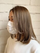 アトリエ ミム 二子玉川店(atelier mim) 明るめアッシュブラウン ミディスタイル