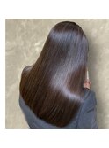 湿気に負けない艶髪☆髪質改善ストレート