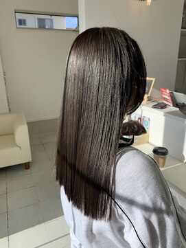 アロヘアー(Alo hair) グレージュ