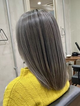 ロナバイソル(lona by SoL) 美髪ストレートカット/ダークグレーカラー