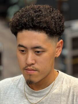 クラシコ(CLASSICO) ＜理容室＞スーツ短髪パーマツーブロック束感モテる黒髪