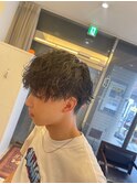 刈り上げツーブロック前下がりマッシュツイストスパイラルパーマ