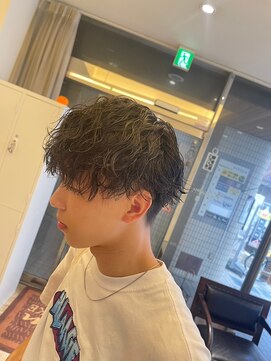 アニュー ヘア アンド ケア(a New hair&care) 刈り上げツーブロック前下がりマッシュツイストスパイラルパーマ