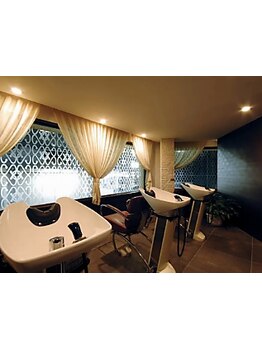 日々の喧騒を忘れてゆったりできる♪上質空間でリラックスしながらの施術timeを！