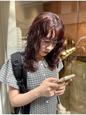 日差しで可愛い暖色カラー×ミディアムパーマ