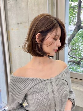 ナンバー アリア 三軒茶屋(N° aria) オリーブベージュ×ボブ