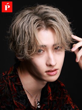 リップス 天神(LIPPS) ブロンドミルクティーツーブロックセンターパート波巻きパーマ