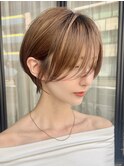 長め前髪×くびれ丸みショート