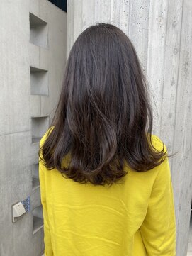 リバレッジ 白金(Leverage) 透明感アッシュヘア