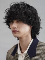 波巻きスパイラルパーマメンズマッシュウルフカットメンズパーマ